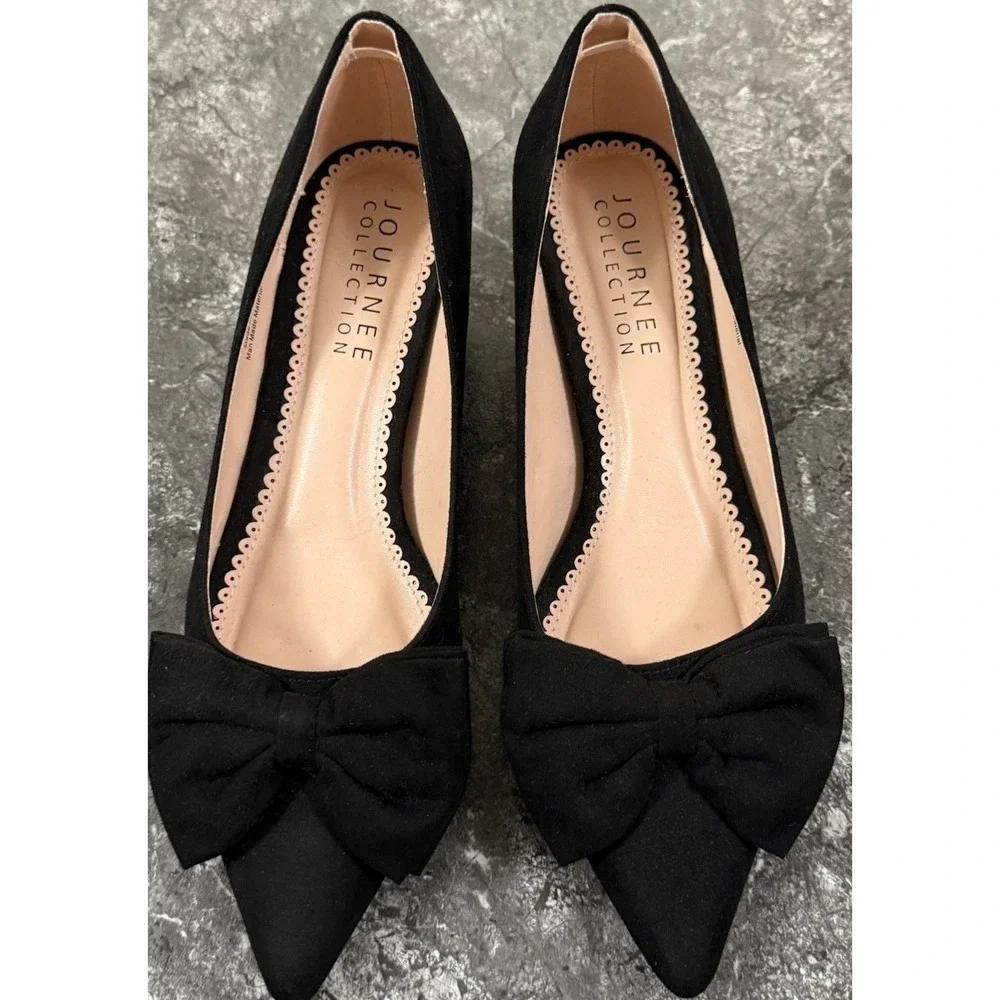 Journee Collection Black Velvet Bow Pointed Toe Kitten Heel Pumps Womens Sz 9